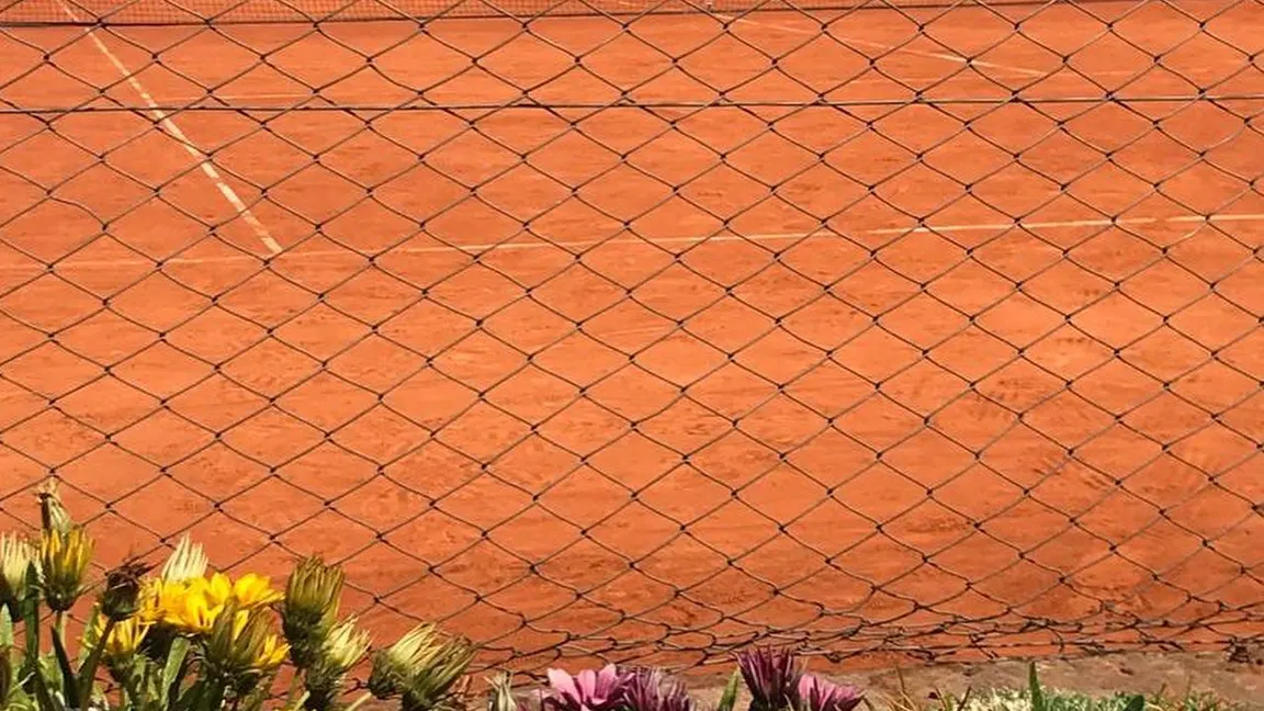 Urquiza Tenis Club — cancha en Villa Pueyrredón