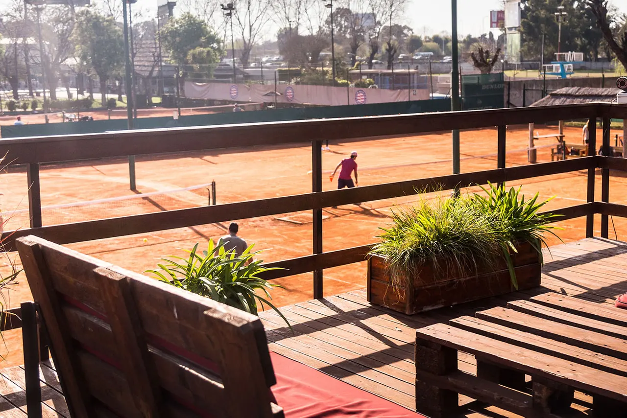Belgrano Tenis — cancha en Núñez